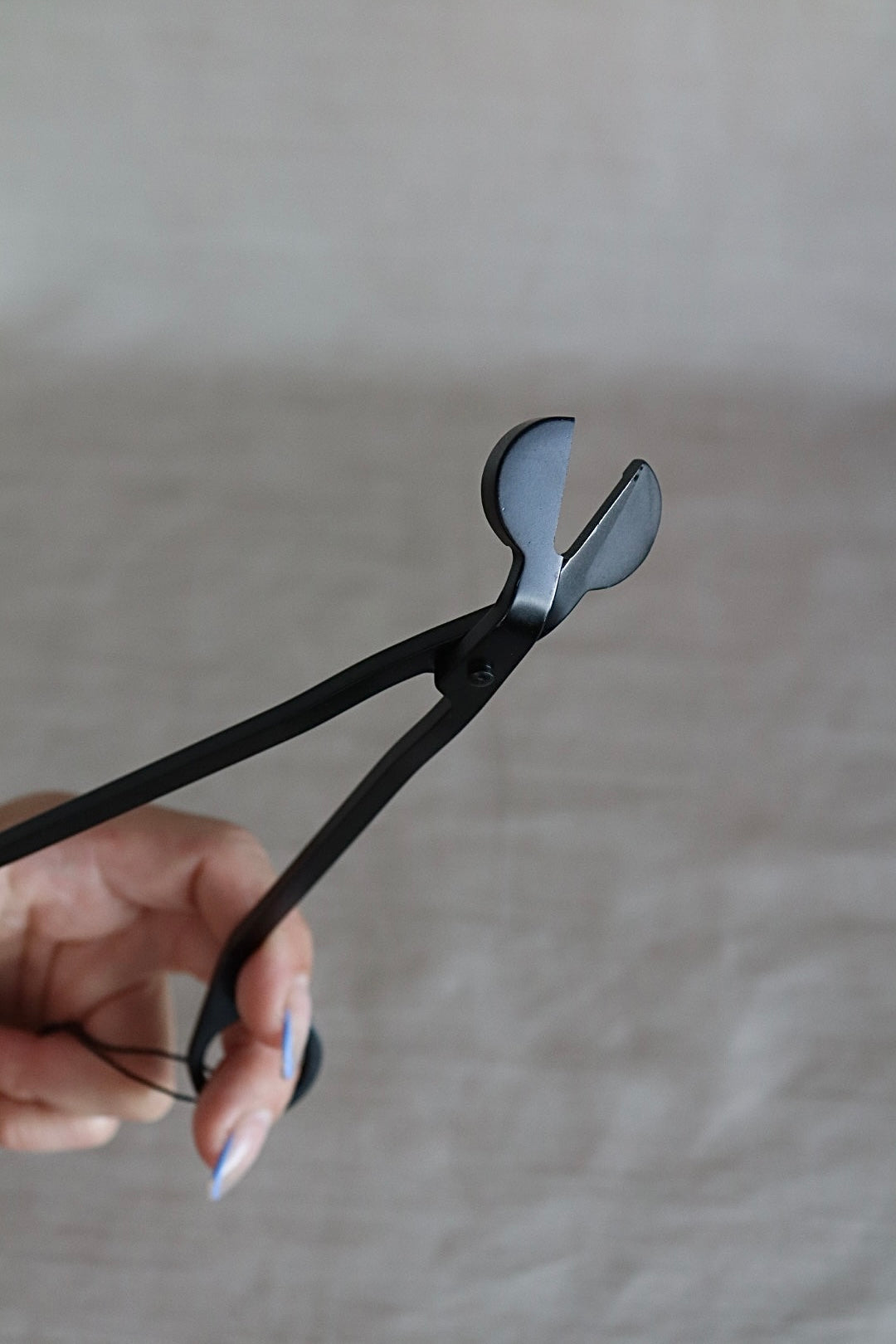 The Essential Wick Trimmer- Matte Black
